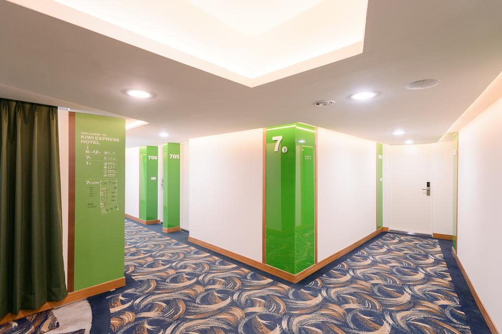 Kiwi-Taichung Station Branch 1 Hotel Eksteriør billede