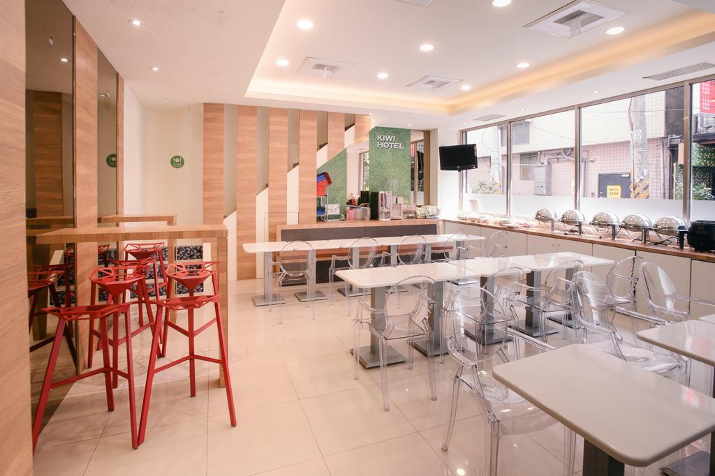 Kiwi-Taichung Station Branch 1 Hotel Eksteriør billede