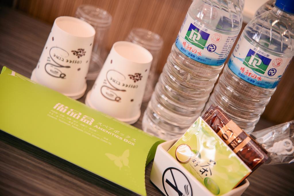 Kiwi-Taichung Station Branch 1 Hotel Eksteriør billede