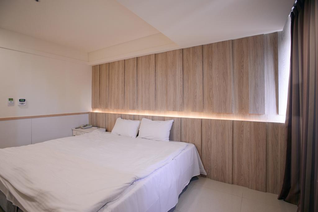 Kiwi-Taichung Station Branch 1 Hotel Eksteriør billede
